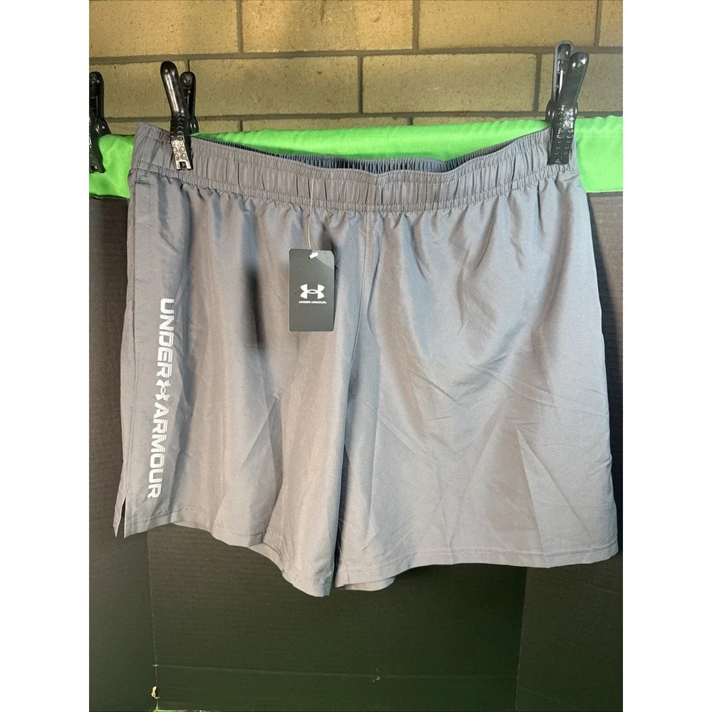NWT Under Armour Men's Woven Wordmark Short Size Small Grey